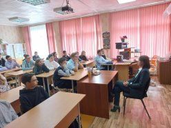 Сизова Лариса Григорьевна провела беседу с учащимися МОУ "СОШ №21" в рамках акции "Поделись своим знанием" (7+)